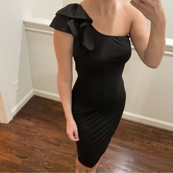 Women’s Ruffle One Shoulder Dress, Black, Medium - Picture 2 of 8
